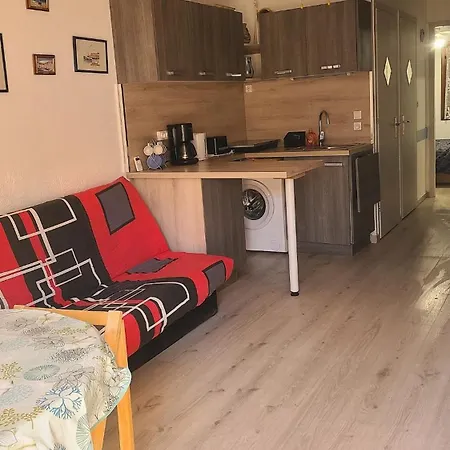 Les Terres Marines Apartman *